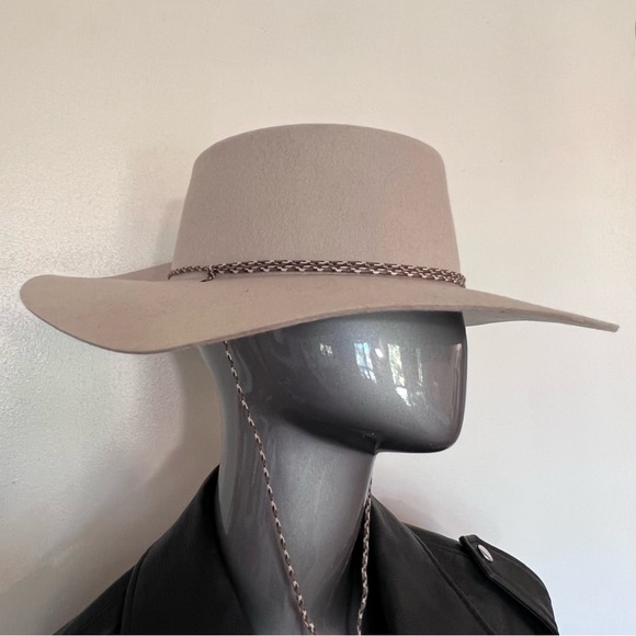 Auxiliary Accessories - AUXILIARY | Beige rancher style fun summer festival designer hat